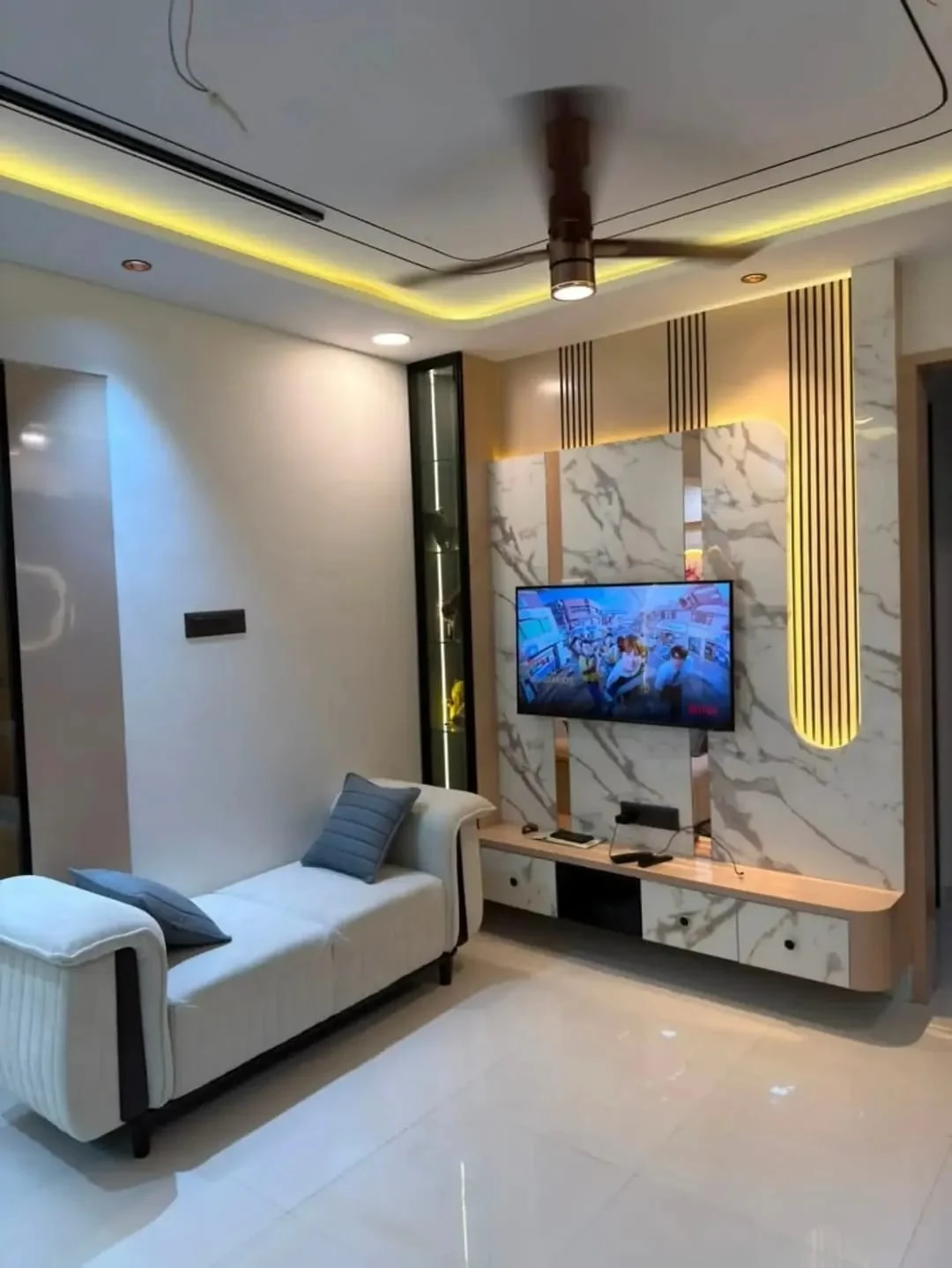 The Modern Lounge