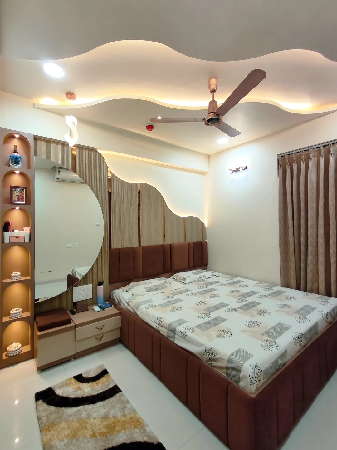 The Curved Bedroom