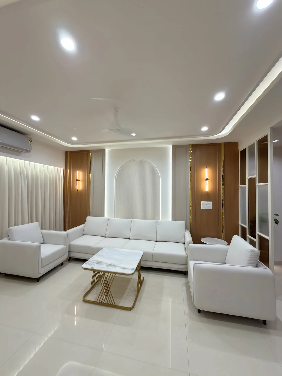 The Light Modern Lounge
